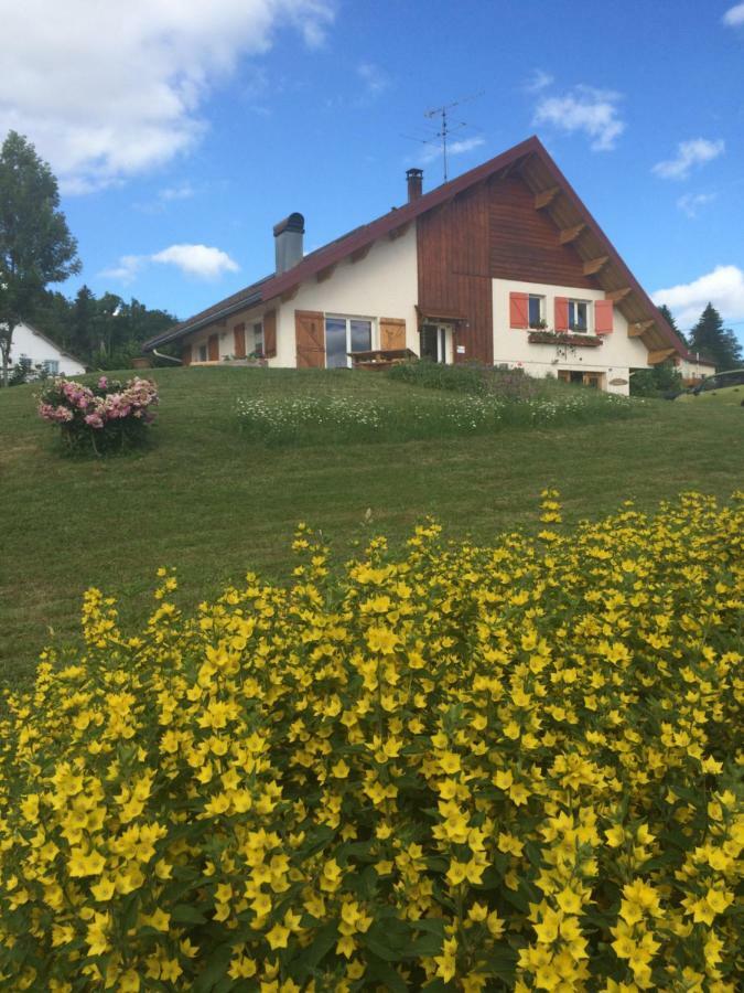 Au Charnet Bed & Breakfast Les Fourgs Dış mekan fotoğraf